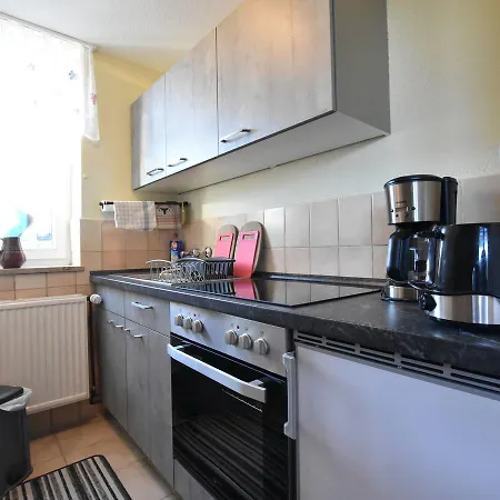 Beautiful Bungalow Near Sea In Pepelow